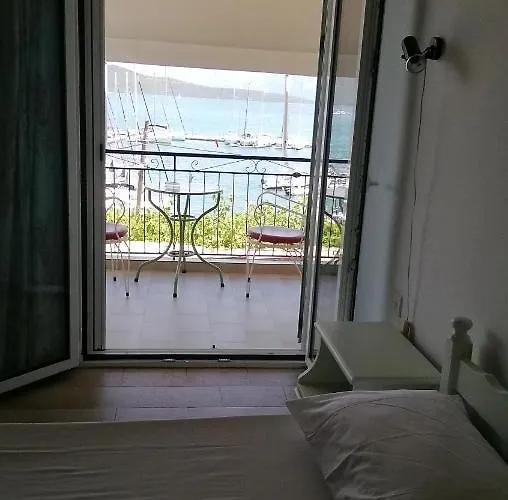 Apartmanhotel Galanos Nikiána